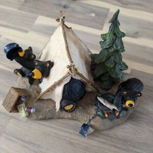 Bear foot bear Camp Runamuck